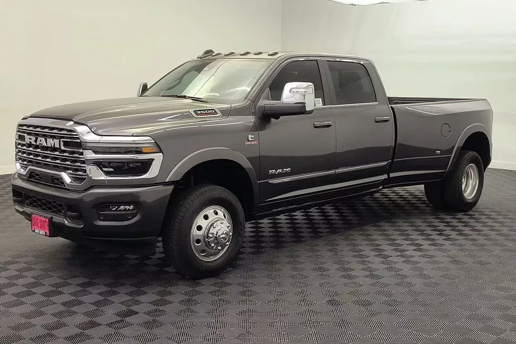 2025 Ram 3500 Limited photo 1