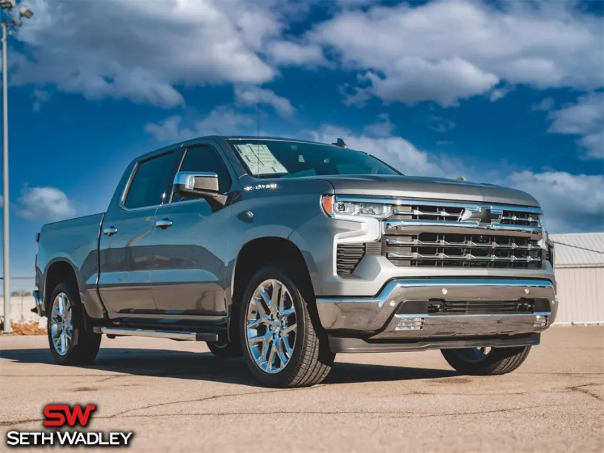 2024 Chevrolet Silverado 1500 LTZ photo 1