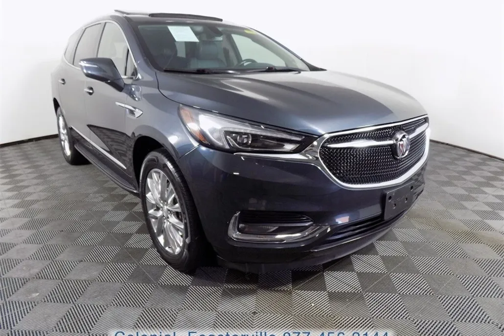 2018 Buick Enclave Essence photo 1