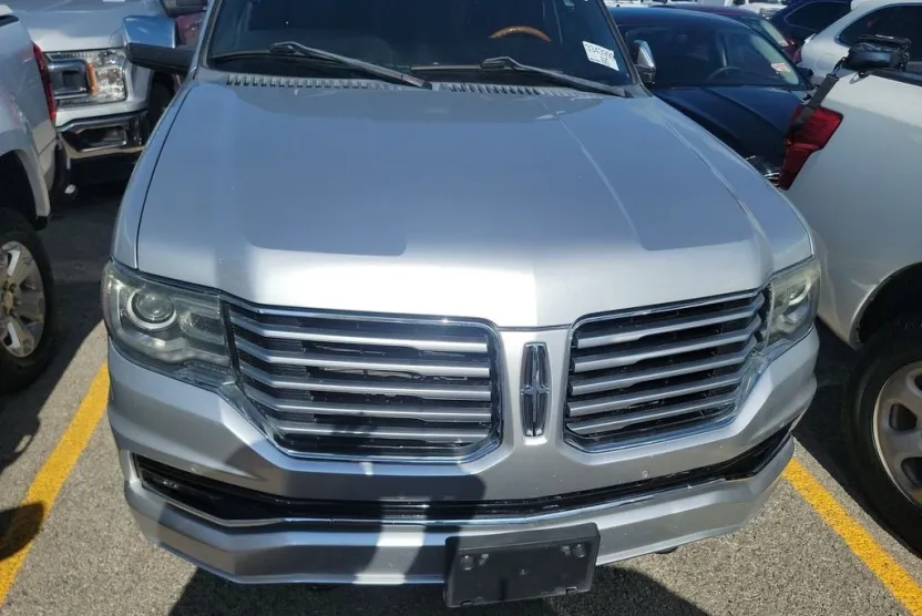 2017 Lincoln Navigator Select photo 1