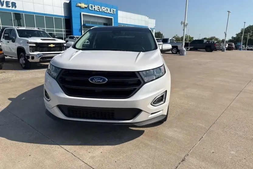2018 Ford Edge Sport photo 1