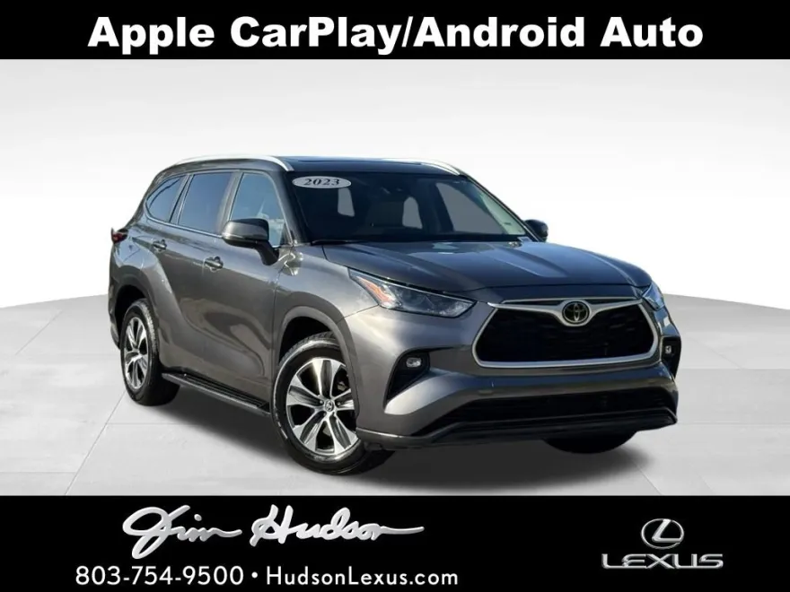 2023 Toyota Highlander XLE photo 1