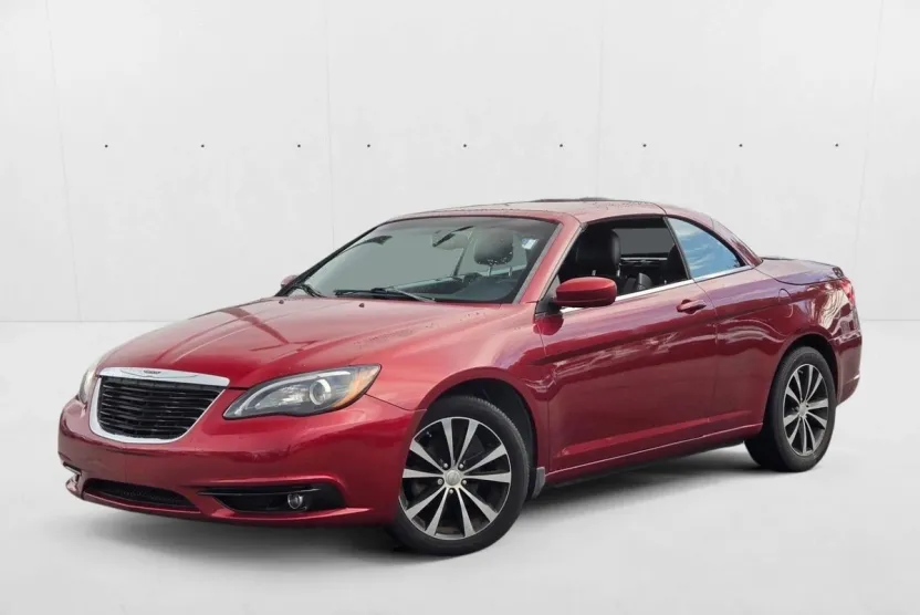 2014 Chrysler 200 S photo 1