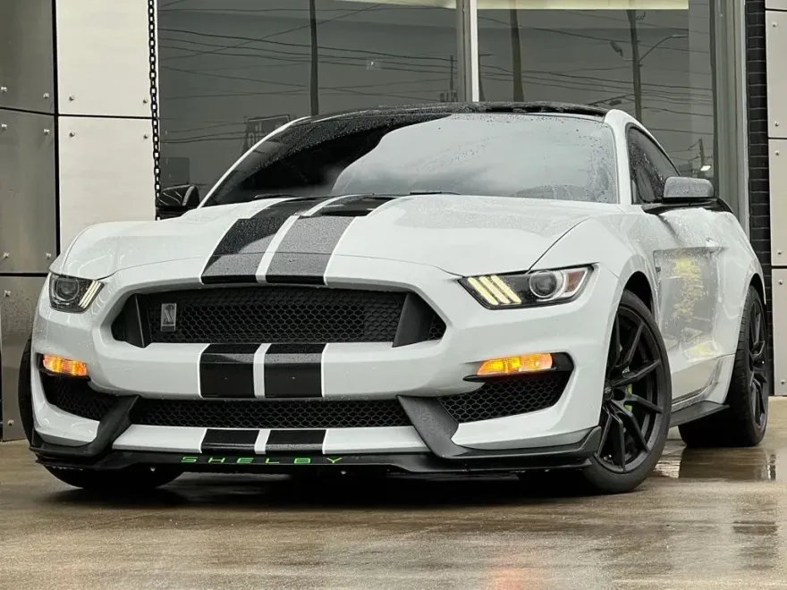 2016 Ford Mustang Shelby GT350 photo 1