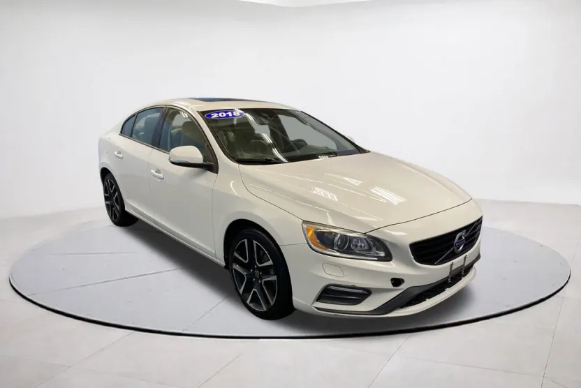 2018 Volvo S60 Dynamic photo 1