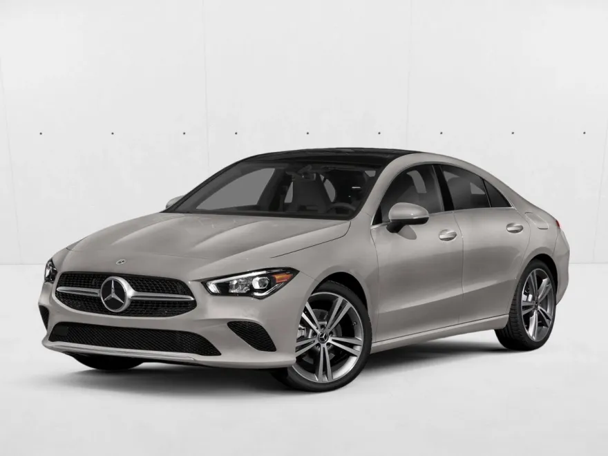 2022 Mercedes Benz CLA 250 4MATIC photo 1