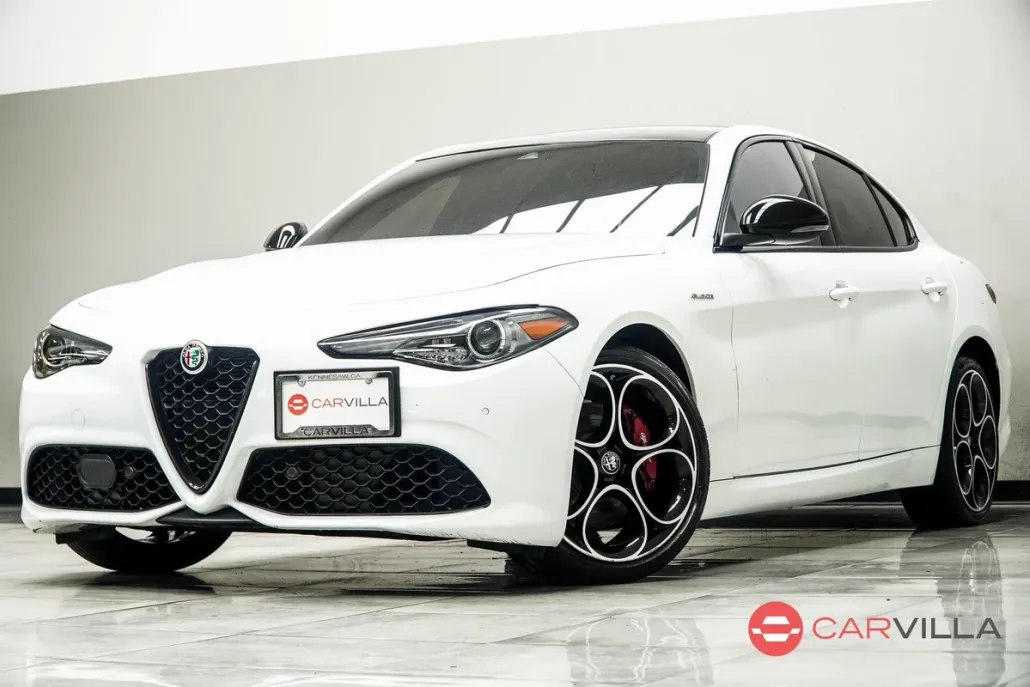 2022 Alfa Romeo Giulia Ti - VELOCE photo 1