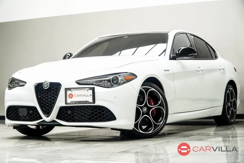 2022 Alfa Romeo Giulia Ti - VELOCE photo 1