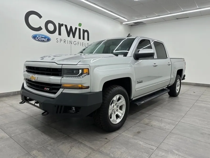 2018 Chevrolet Silverado 1500 LT photo 1