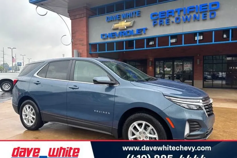2024 Chevrolet Equinox LT photo 1