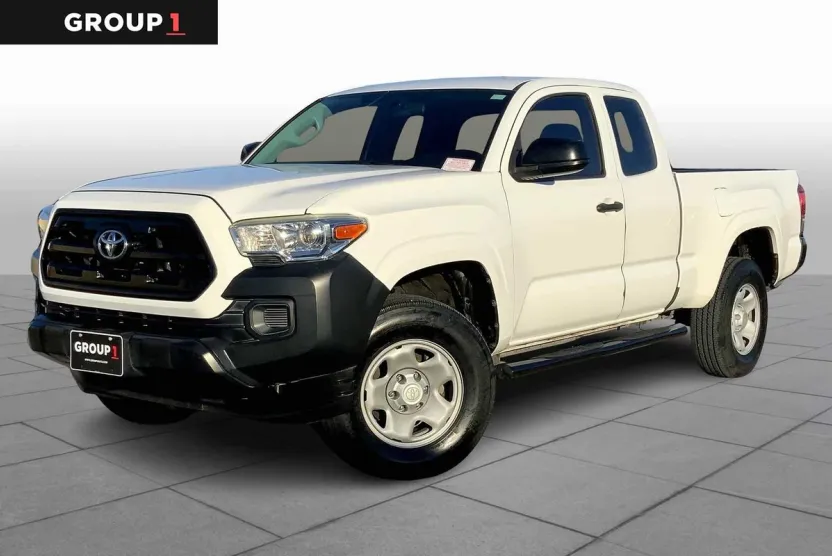 2017 Toyota Tacoma SR photo 1