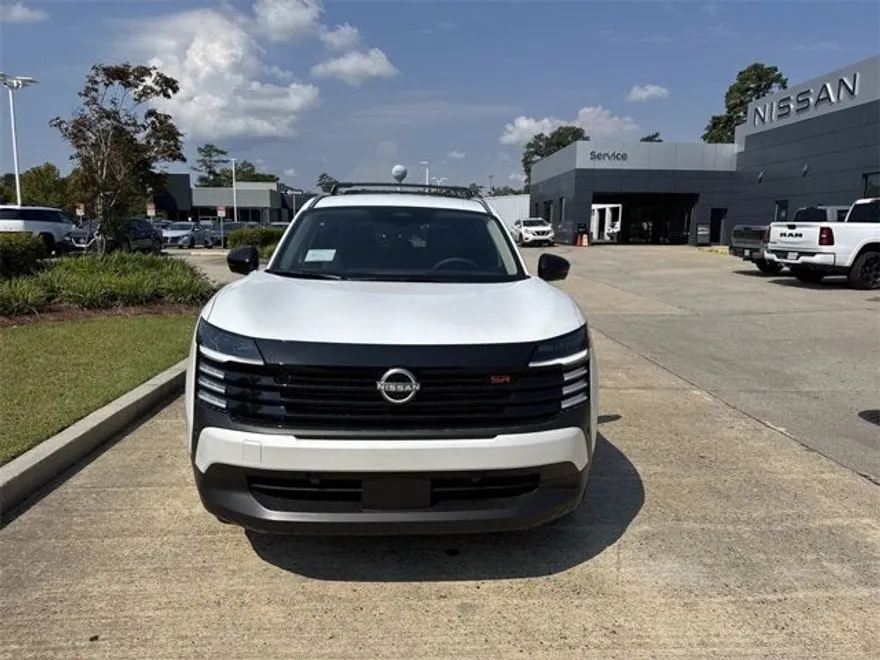 2026 Nissan Kicks SR photo 1