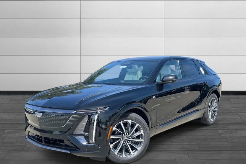 2026 Cadillac Lyriq Sport photo 1