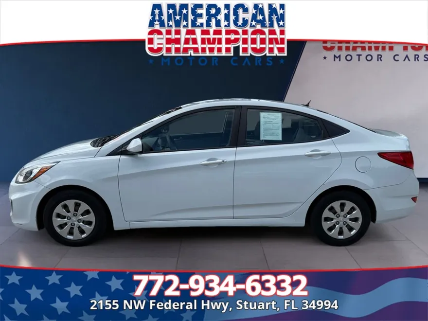 2017 Hyundai Accent SE photo 1
