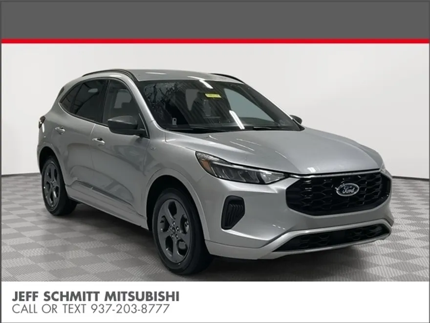 2024 Ford Escape ST-Line photo 1