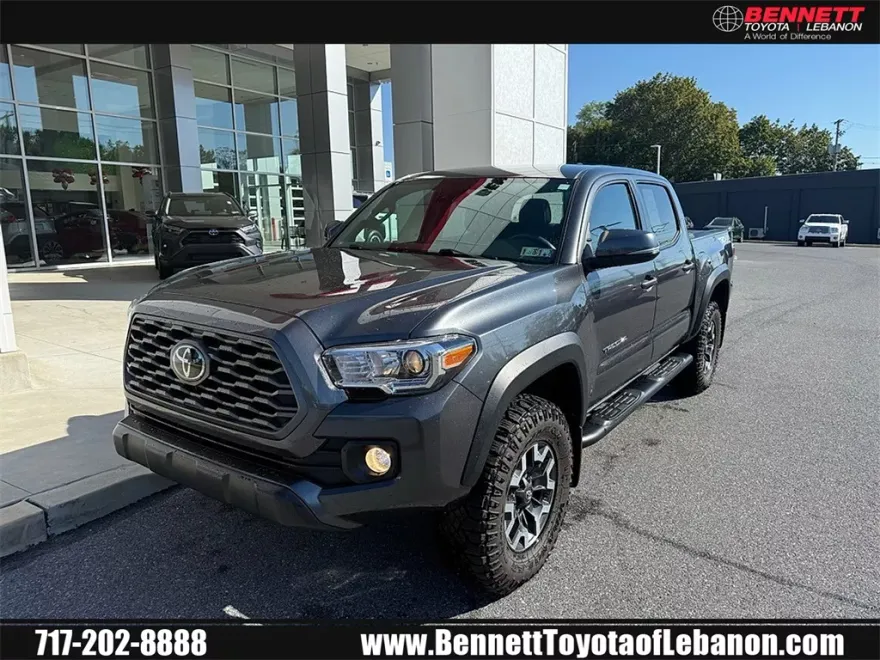 2022 Toyota Tacoma TRD Off-Road photo 1