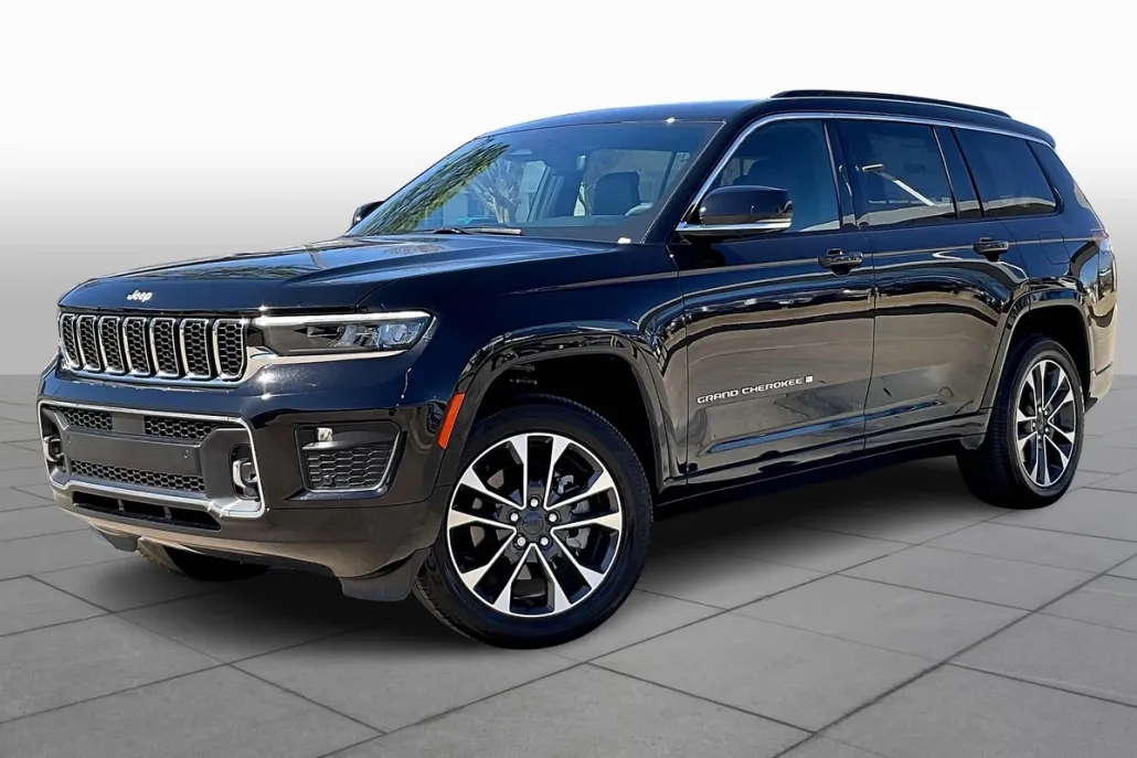 2025 Jeep Grand Cherokee Overland photo 1