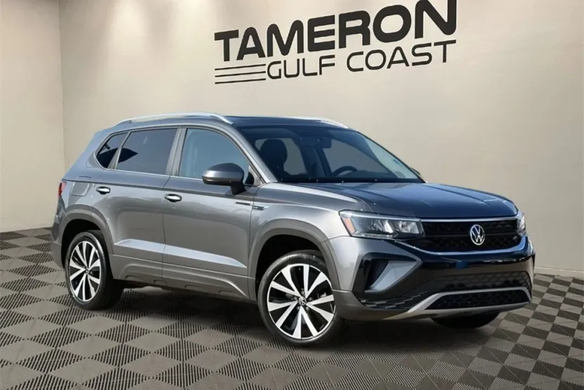 2022 Volkswagen Taos SE photo 1
