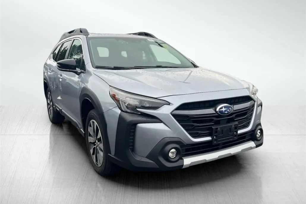 2023 Subaru Outback Limited photo 1