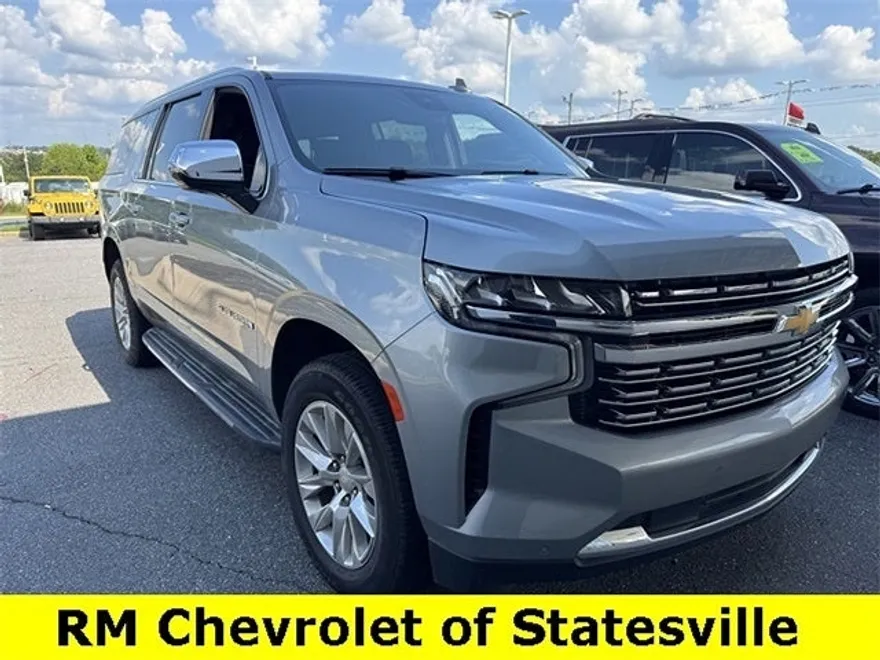 2024 Chevrolet Suburban Premier photo 1