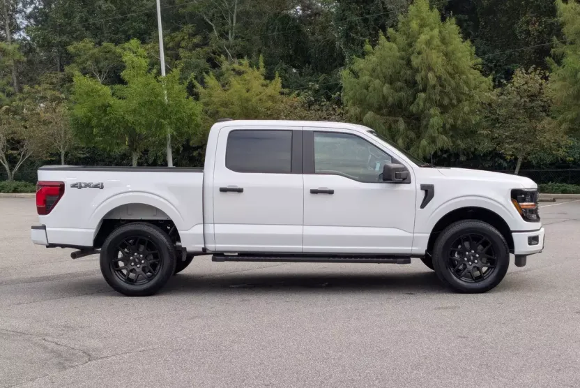 2025 Ford F-150 STX photo 1