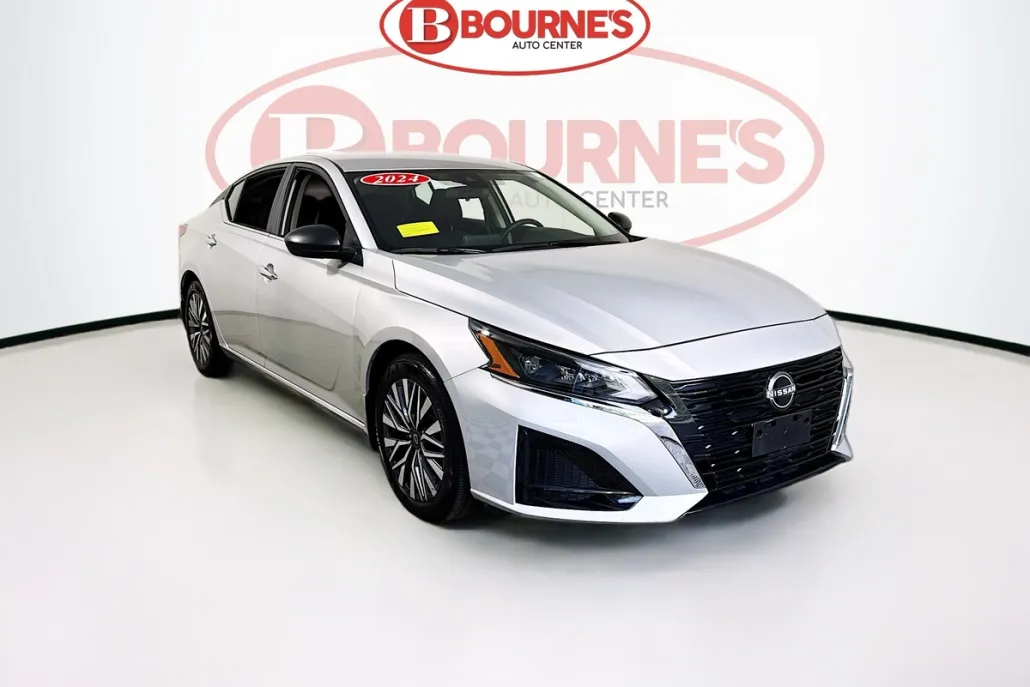 2024 Nissan Altima SV photo 1