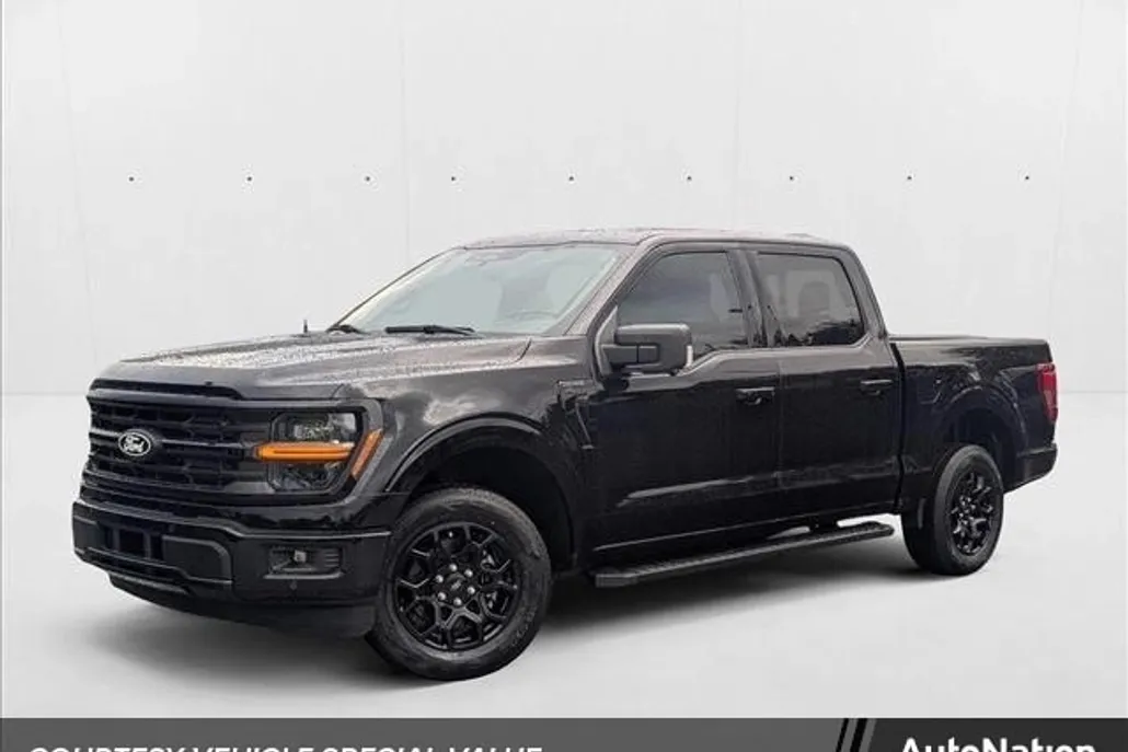 2025 Ford F-150 XLT photo 1