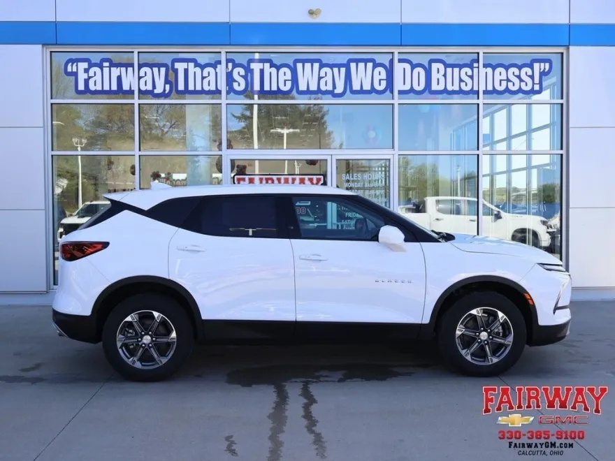 2025 Chevrolet Blazer 2LT photo 1