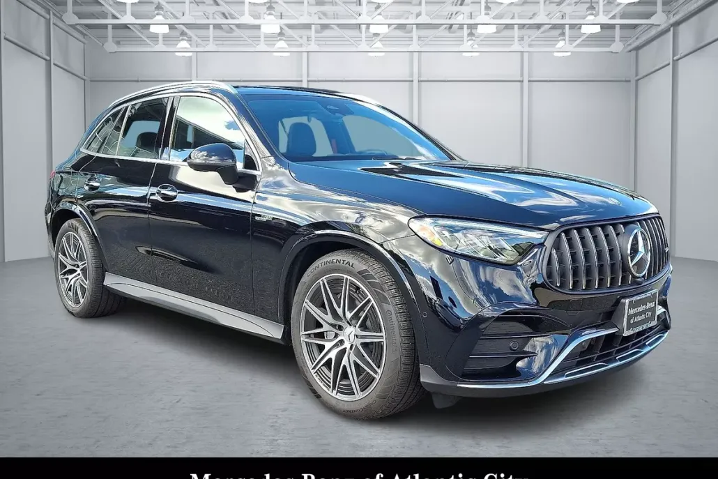 2025 Mercedes Benz GLC AMG 43 4MATIC photo 1