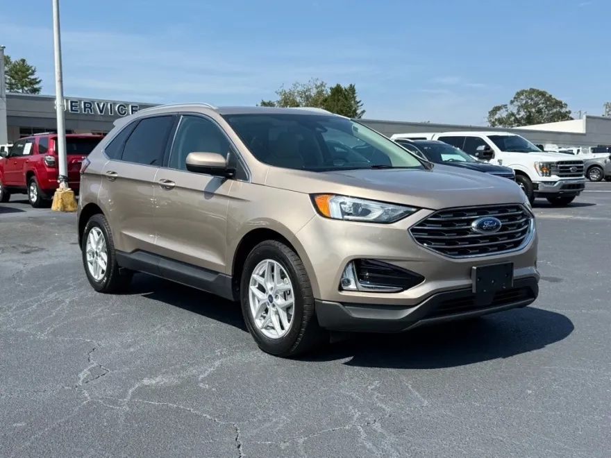 2021 Ford Edge SEL photo 1