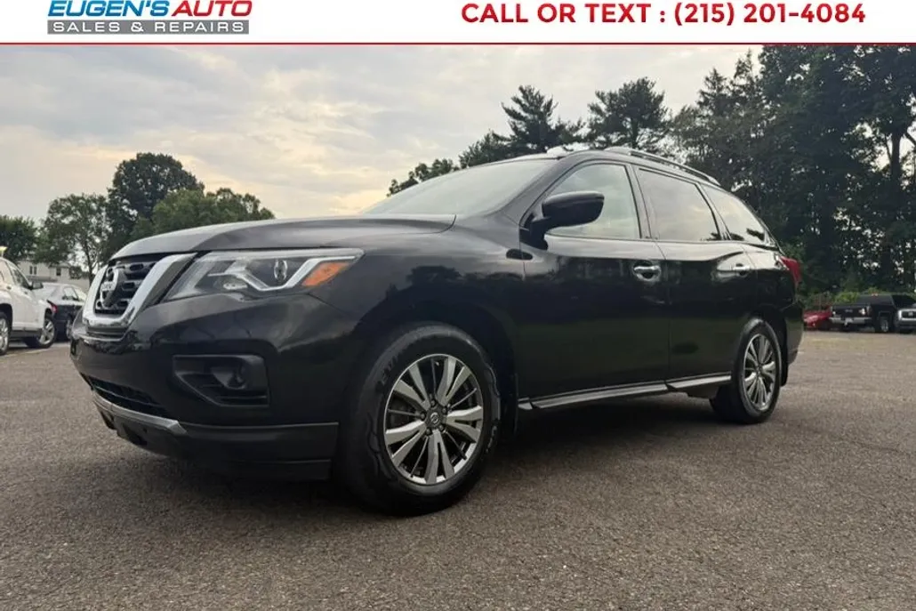 2018 Nissan Pathfinder 4x4 S photo 1