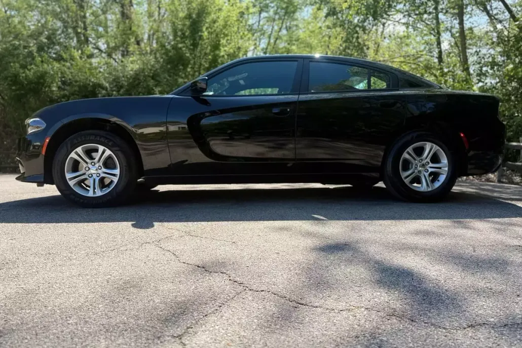 2020 Dodge Charger SXT photo 1