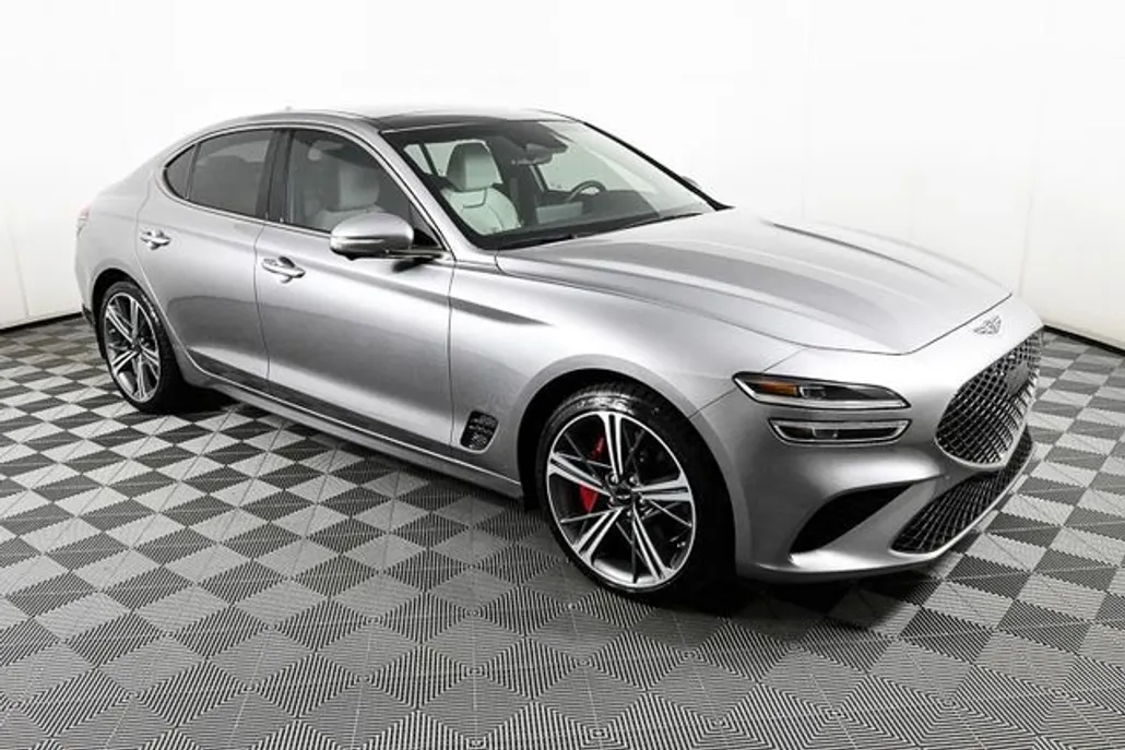 2025 Genesis G70 3.3T Sport Prestige photo 1