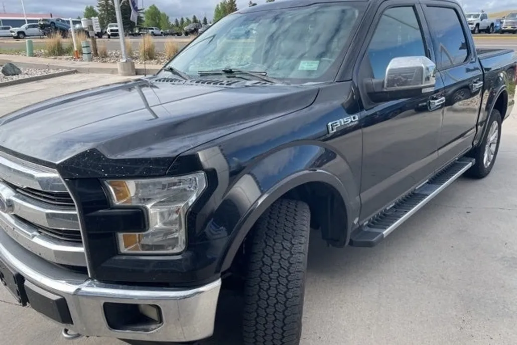 2017 Ford F-150 Lariat photo 1