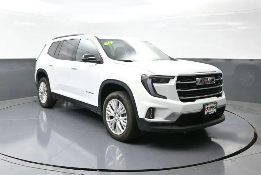 2024 Gmc Acadia Elevation photo 1