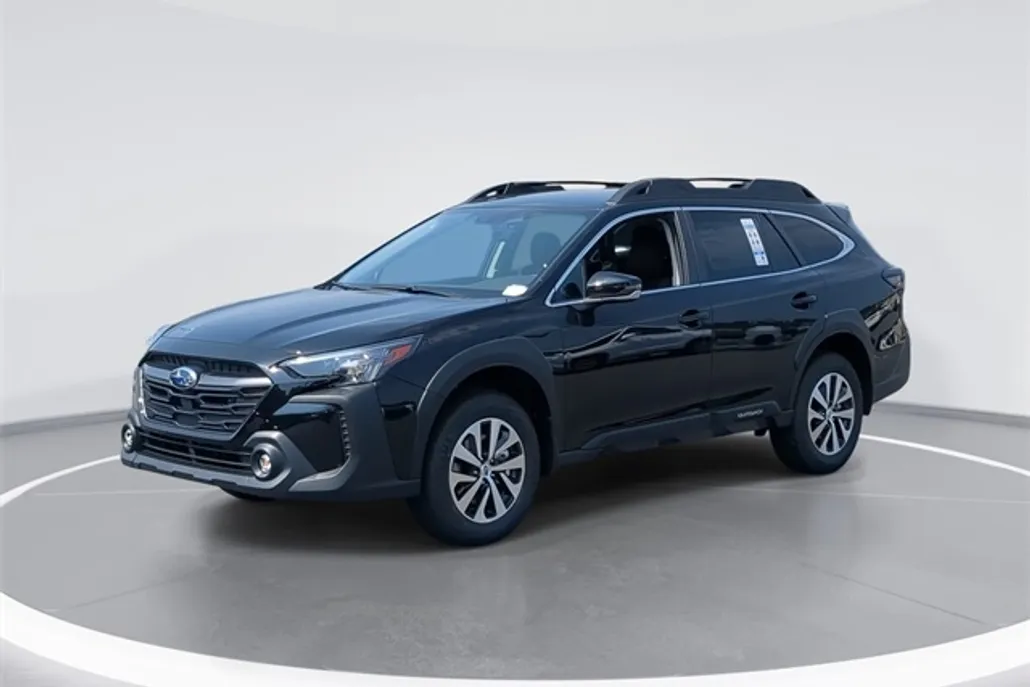 2025 Subaru Outback Premium photo 1