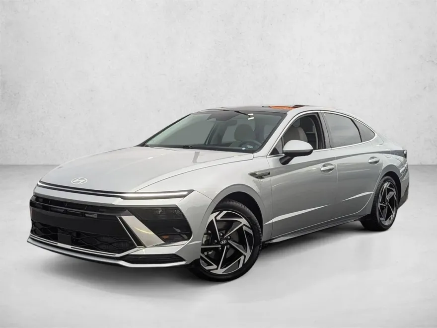 2024 Hyundai Sonata SEL photo 1
