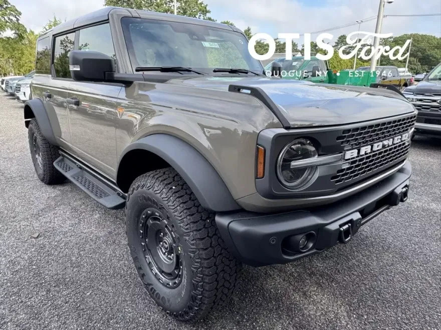 2025 Ford Bronco Badlands photo 1