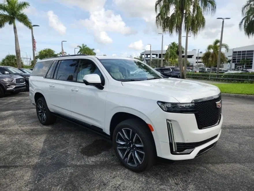 2022 Cadillac Escalade ESV Sport Platinum photo 1