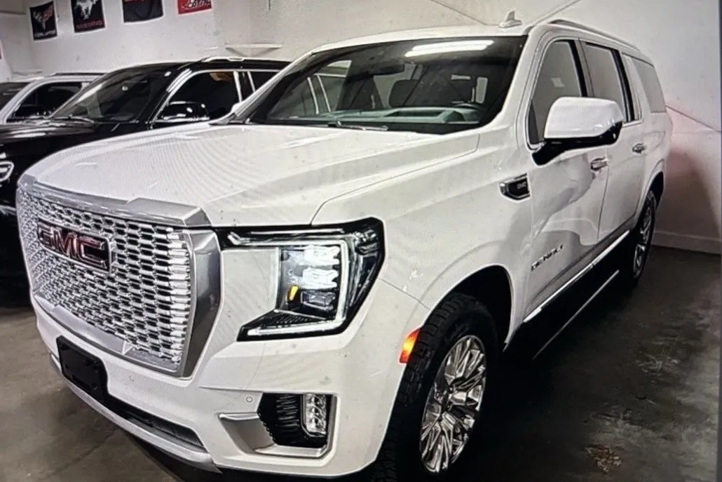 2024 Gmc Yukon XL Denali photo 1