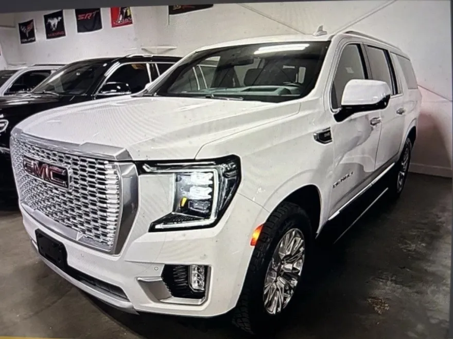 2024 Gmc Yukon XL Denali photo 1
