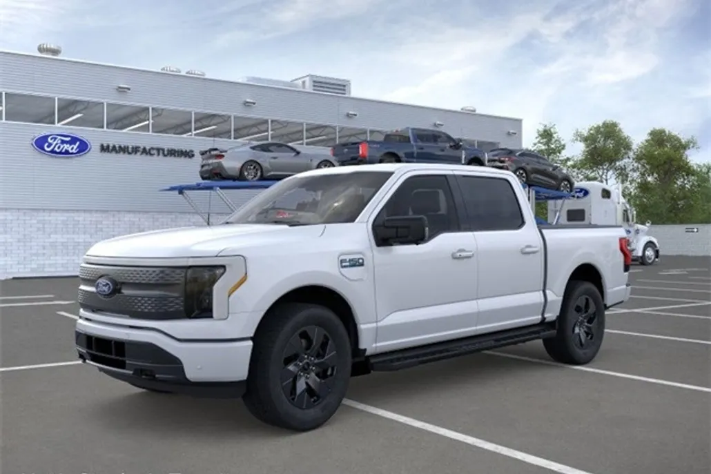 2025 Ford F-150 Lightning photo 1