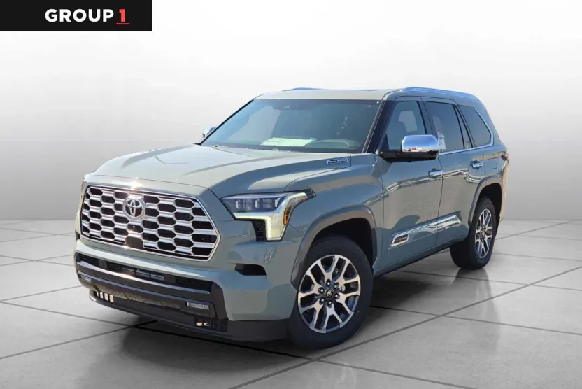 2025 Toyota Sequoia Platinum photo 1