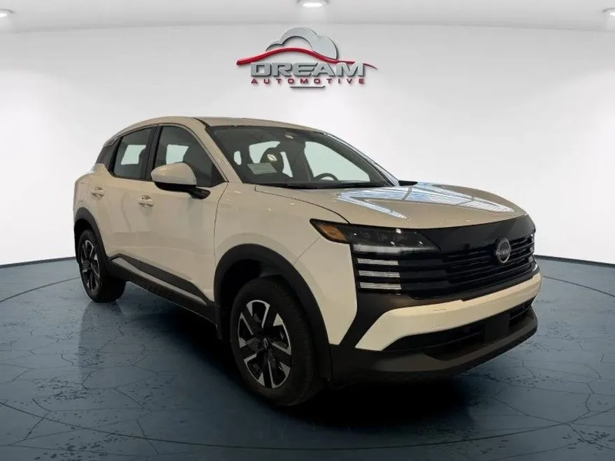 2025 Nissan Kicks SV photo 1