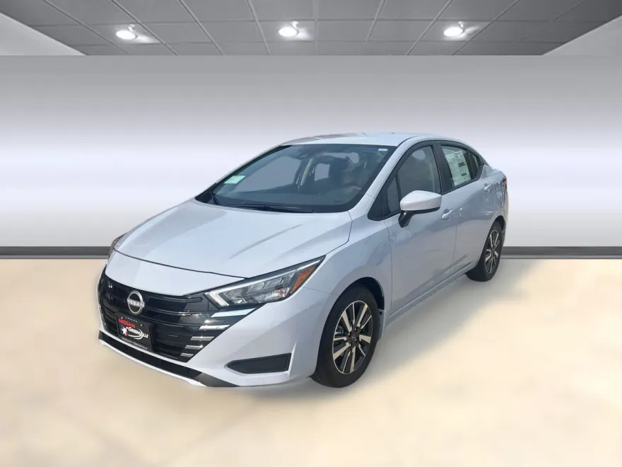 2025 Nissan Versa SV photo 1