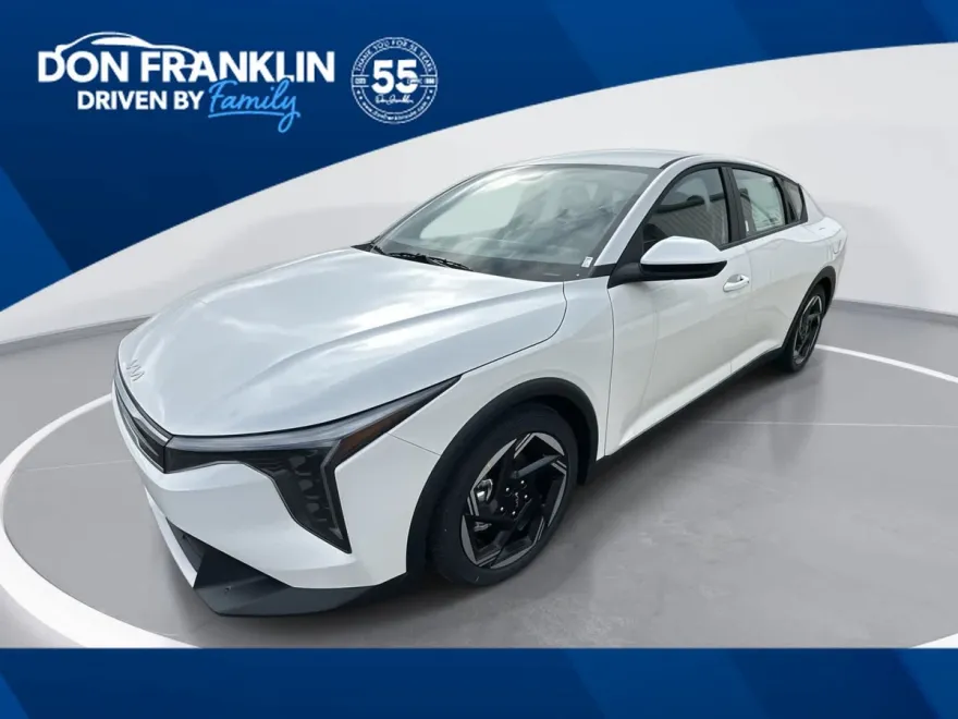 2025 Kia K4 EX photo 1