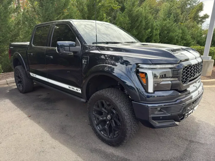 2025 Ford F-150 Lariat photo 1