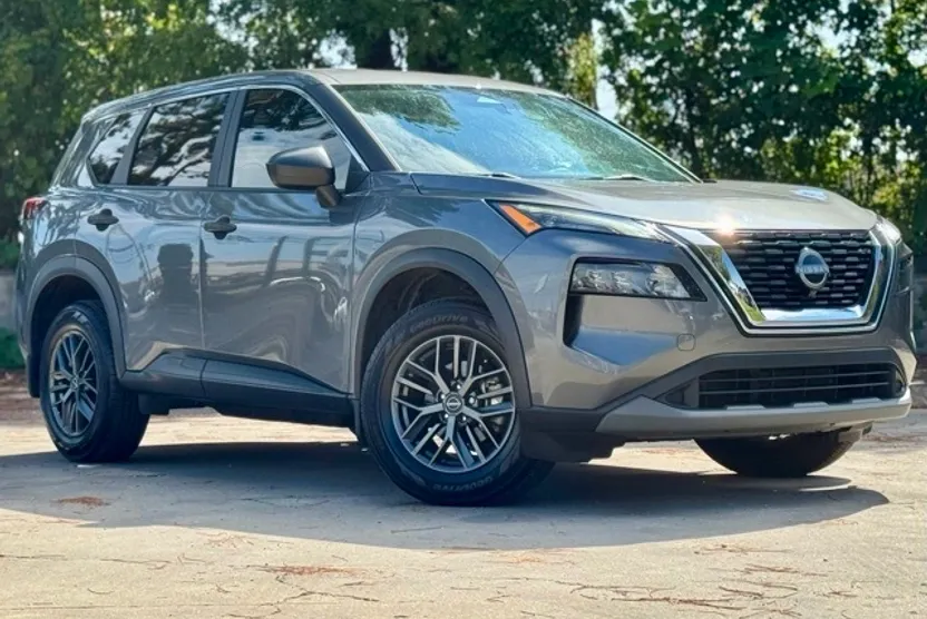2023 Nissan Rogue S photo 1