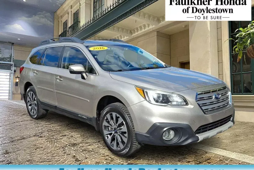 2016 Subaru Outback 2.5i Limited photo 1