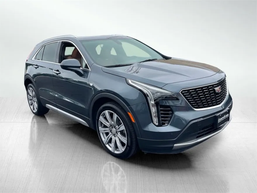 2019 Cadillac XT4 Premium Luxury photo 1